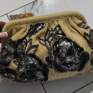 Chic Beaded Floral Clutch in Gold and Black